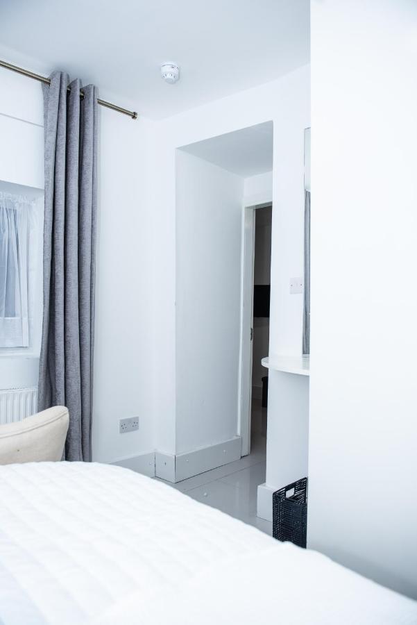 1B Apartment, 30 Mins To Oxford Street Londra Exterior foto
