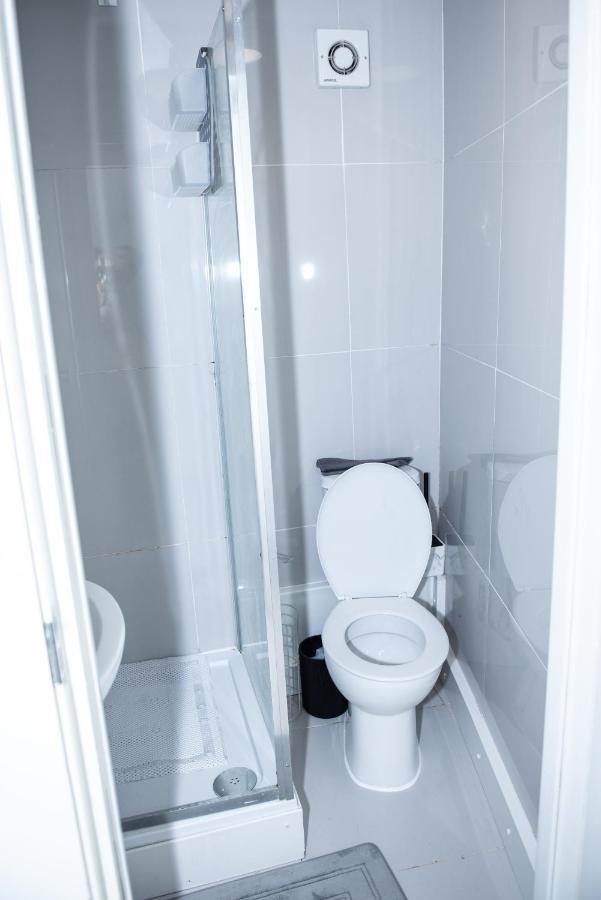 1B Apartment, 30 Mins To Oxford Street Londra Exterior foto