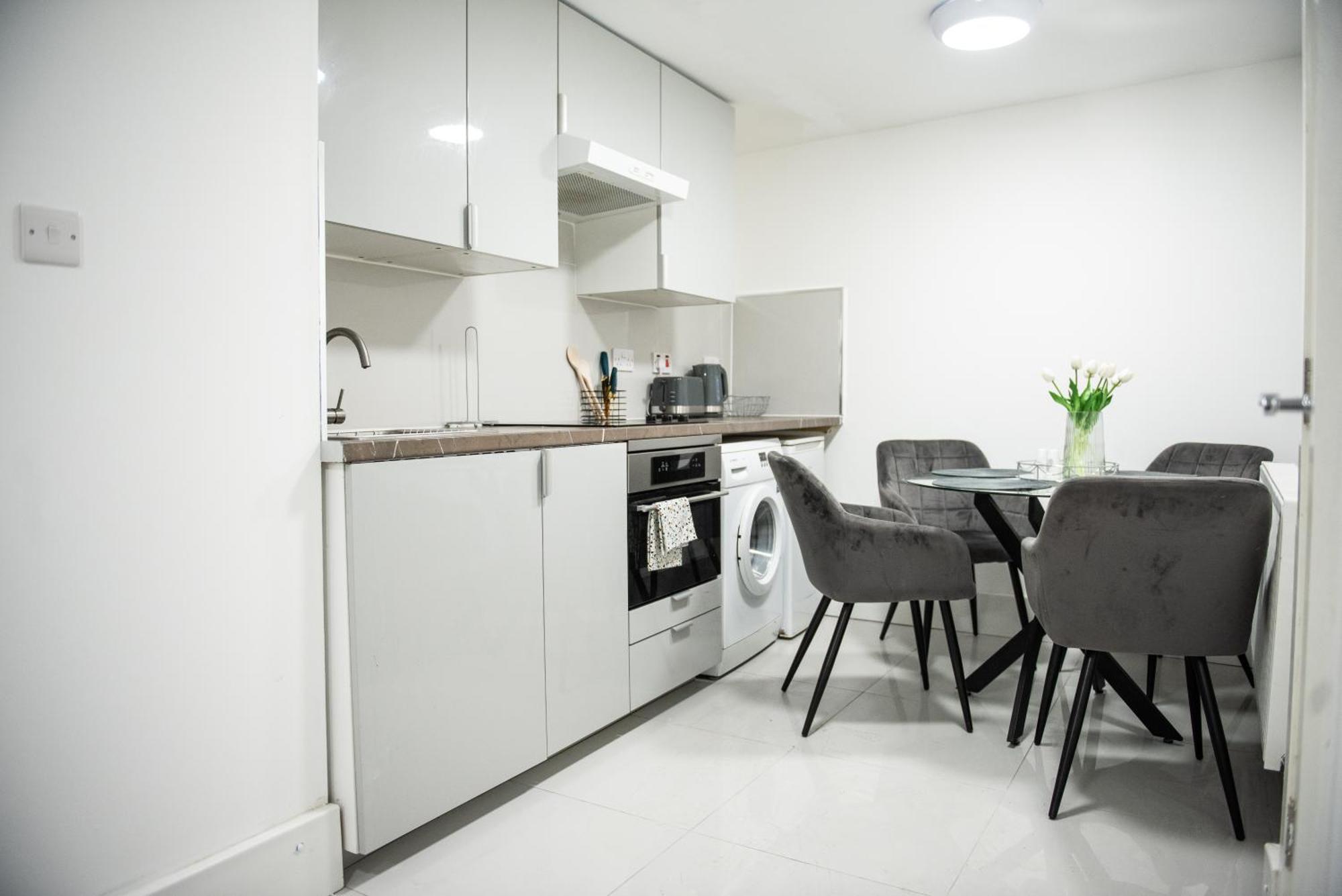 1B Apartment, 30 Mins To Oxford Street Londra Exterior foto