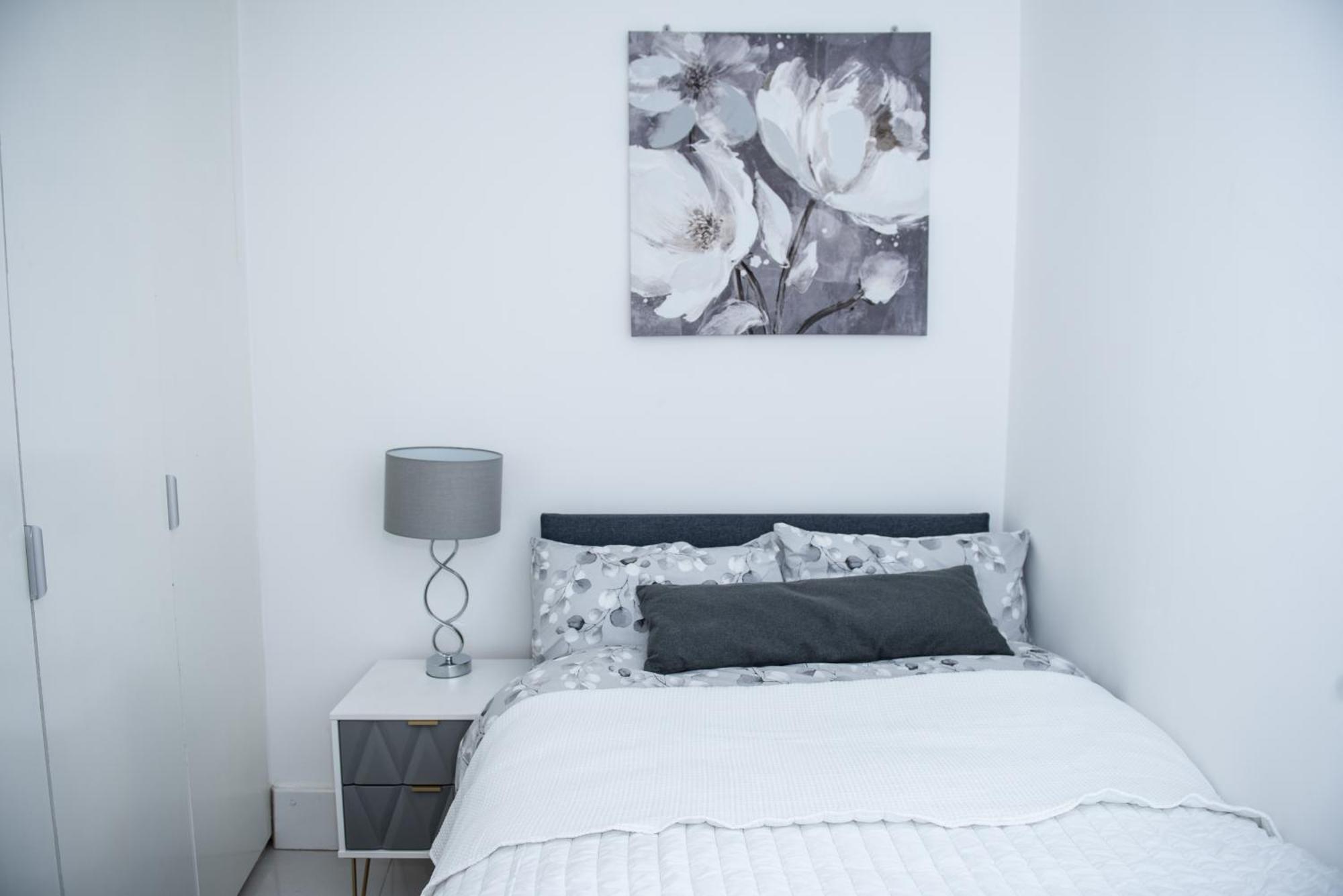 1B Apartment, 30 Mins To Oxford Street Londra Exterior foto